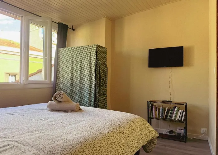 Sous Les Etoiles - Centre * بيربينيو